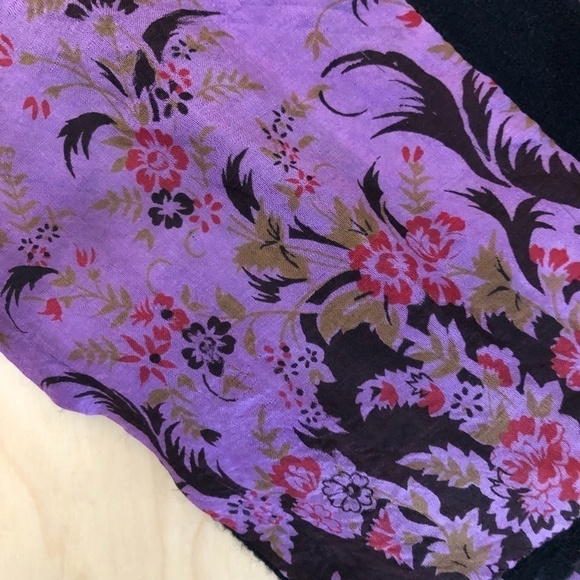Gorgeous Floral Reversible Silk Scarf - Picture 8 of 8